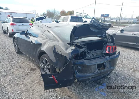 2014 Ford Mustang V6 из США, поврежденный, VIN 1ZVBP8AM4E5251552